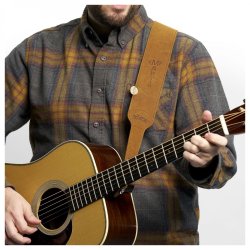 C.F. Martin Luxe Saddleback Full Grain Leather Strap, Tobacco